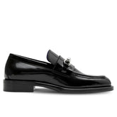 Barbed-wire leather loafers